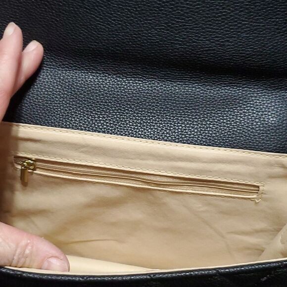 GRACE ELIZABETH Black Handbag Cross Body Purse / Gold Metal Cross Body Strap New - Picture 6 of 9